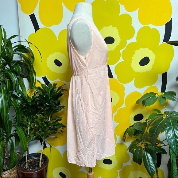 Lovely Vintage 1960s Peach Lace Trim Pin-Up Nylon Slip Nightgown - Picture 3 of 8